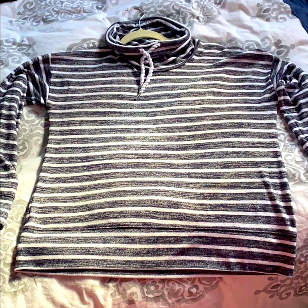 Banana republic cowl neck light sweater